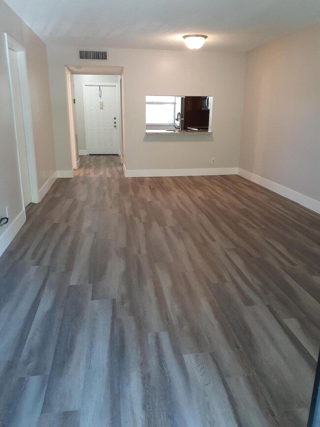 Building Photo - 1248 S Military Trail