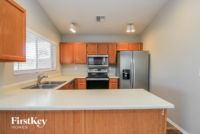 Building Photo - 8545 N 108th Ln