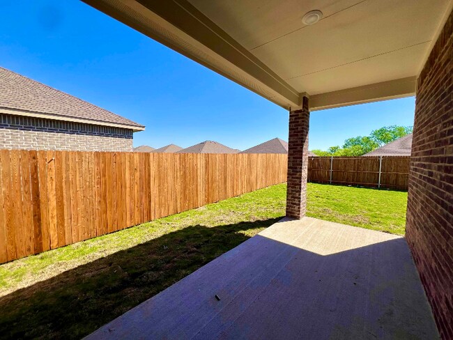 Building Photo - 118 Jenkinson Dr
