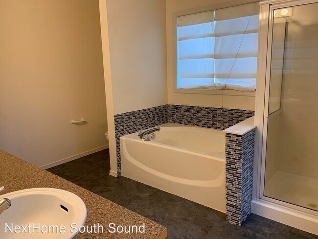 Building Photo - 3 br, 2.5 bath House - 1159 Cosper St