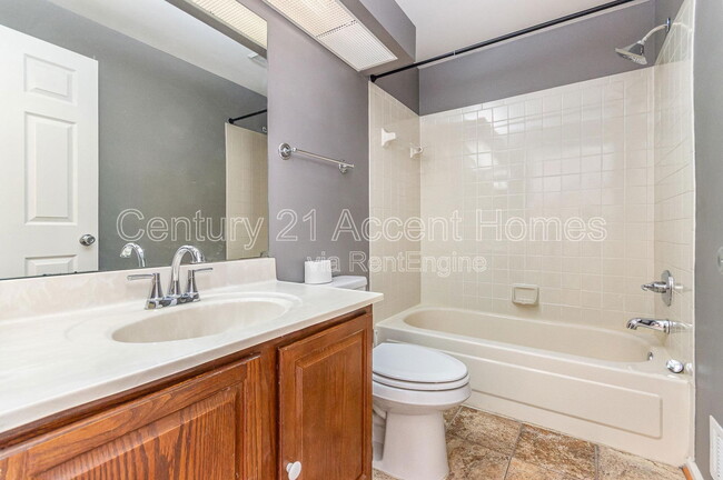 Building Photo - 5028 9th St S