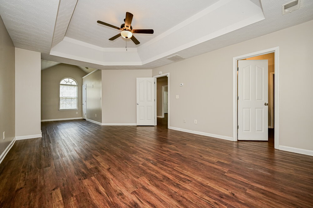 Building Photo - 70 Stony Oak Dr