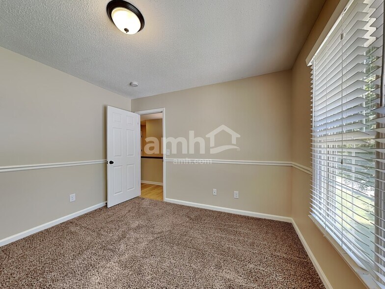 Building Photo - 5503 Pebble Garden Ct