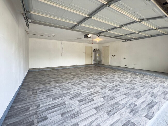 Building Photo - 9814 Appleridge Dr