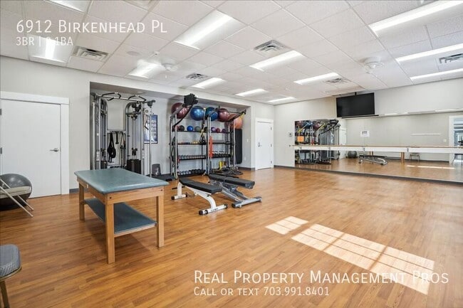 Building Photo - 6912 Birkenhead Pl