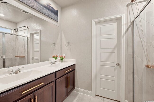 Building Photo - 227 Wickersham