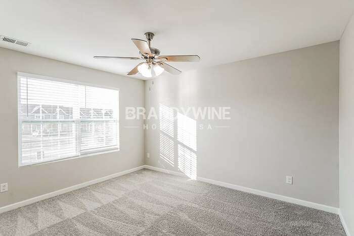 Building Photo - 1053 Woodbridge Blvd