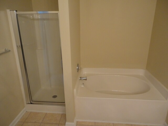 Building Photo - 3961 Tyler Bluff Ln