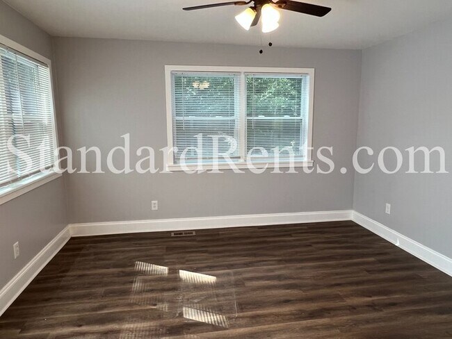 Building Photo - Updated West Midtown Bungalow