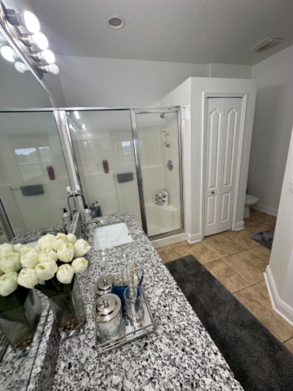 Building Photo - 733 Hacienda Cir