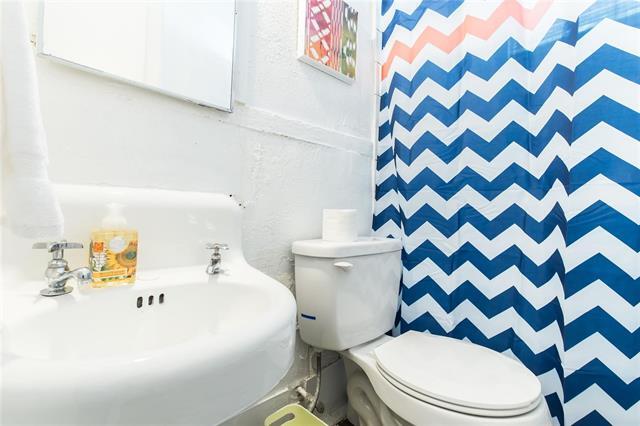 Building Photo - 320 W Canty St