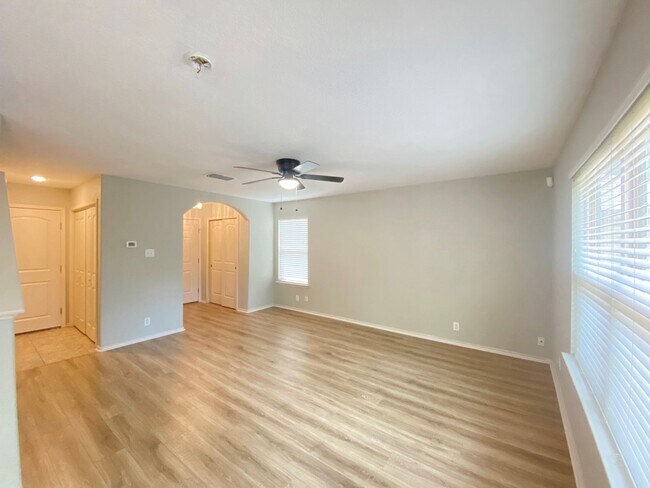 Building Photo - 7223 Summer Way