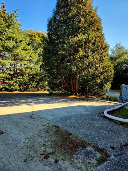 Building Photo - 269 E Main St