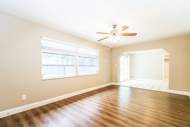 Building Photo - 5795 Hillside St