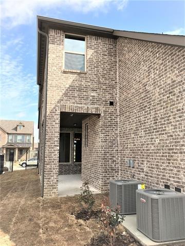 Building Photo - 6924 Royal View Dr