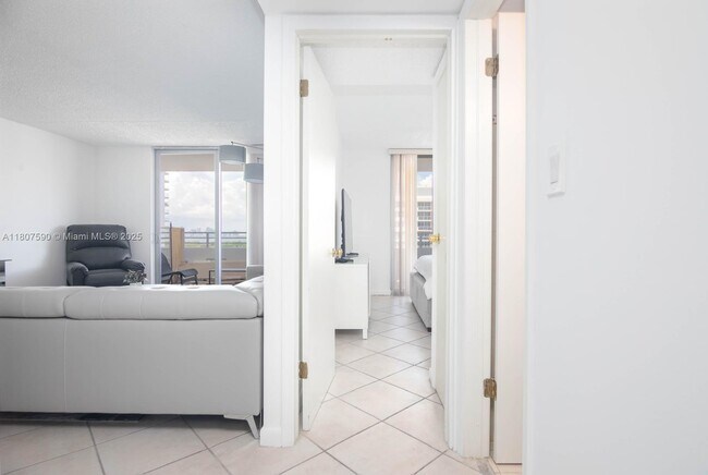 Building Photo - 5555 Collins Ave