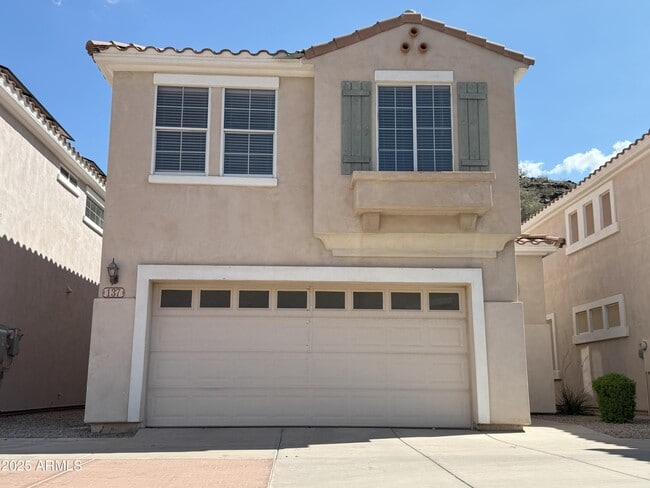 Primary Photo - 137 W Mountain Sage Dr