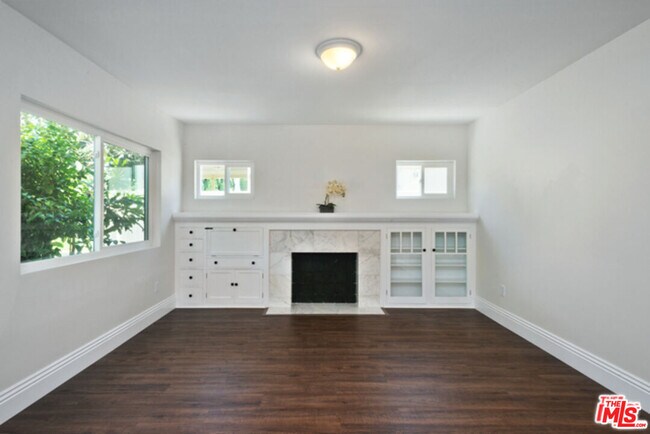 Building Photo - 1288 N Hill Ave