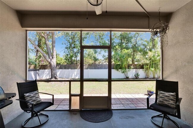 Building Photo - 12802 Cattail Shore Ln