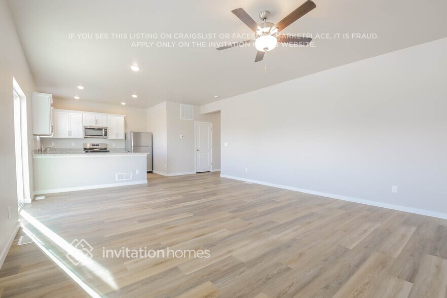 Building Photo - 7204 Dolores Ave