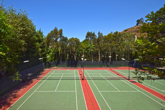 View of tennis courts from balcony of condo - 2700 Cahuenga Blvd E