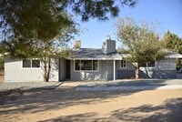 Building Photo - 18240 Catalpa St