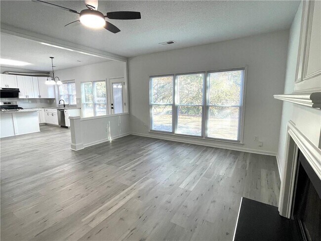 Building Photo - 6440 Barwick Ln