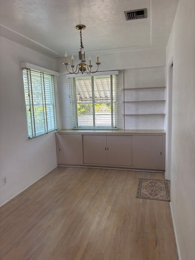 Building Photo - 1504 Gregory St