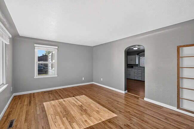 Building Photo - 3 Bedroom, 1 Bathroom Home in Caldwell