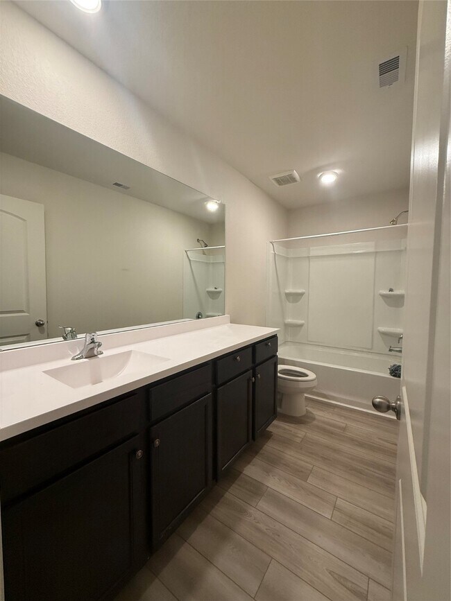 Building Photo - 473 Amberwood Pk Dr