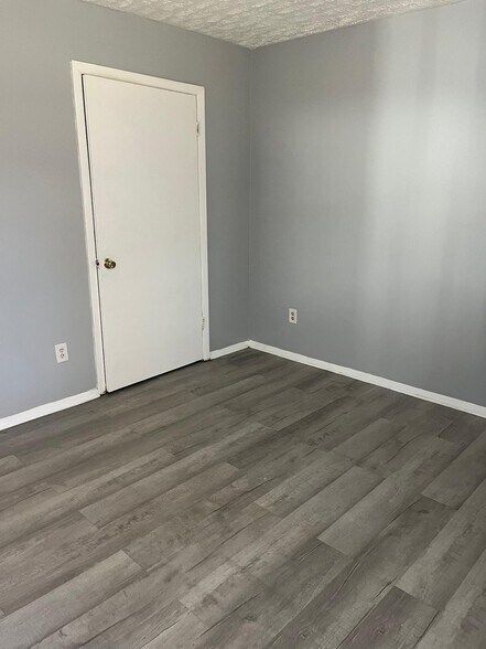 Building Photo - 212 Preston Ave