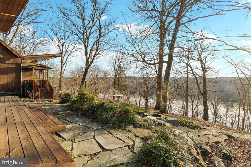 Building Photo - 11540 Springridge Rd