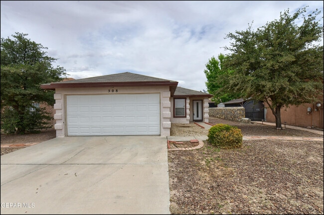 Building Photo - 508 Covington Ridge Way
