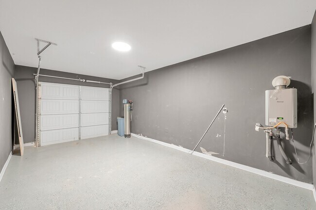 Building Photo - 68 Rd 51026