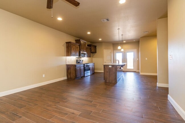 Building Photo - 9635 Mossberg St