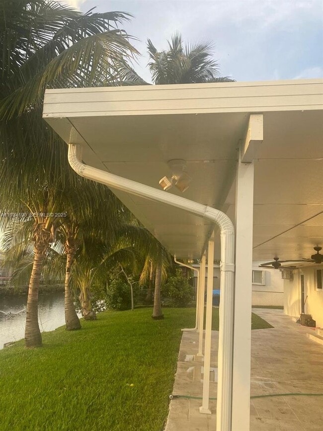 Building Photo - 2100 SW 100th Ave