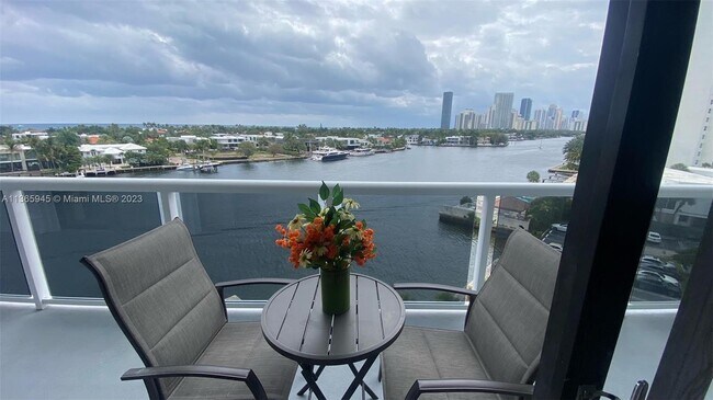 Building Photo - 20515 E Country Club Dr