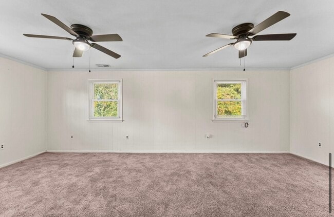 Building Photo - 2302 Norfolk St