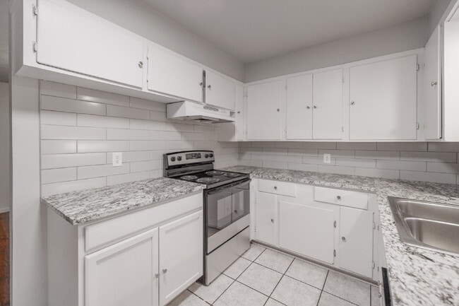 Building Photo - For Lease