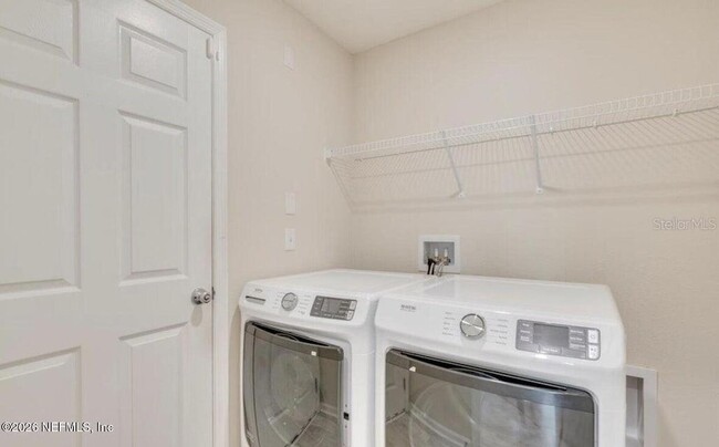 Building Photo - 3106 Hawks Hl Ln