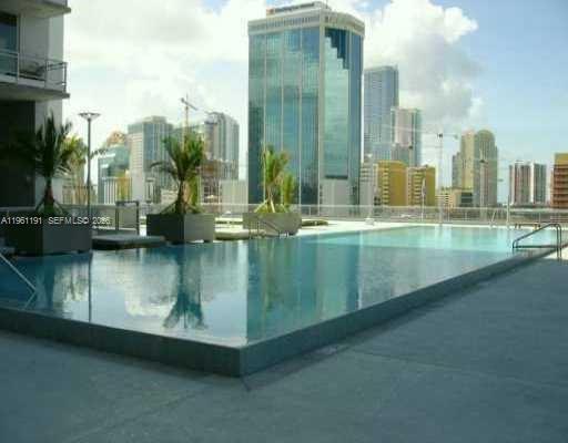 Building Photo - 690 SW 1st Ct