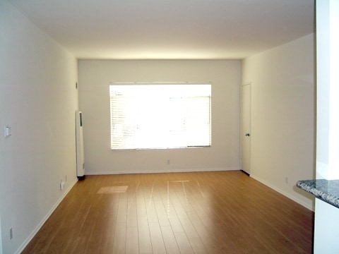 Interior Photo - 11676 Chenault Street