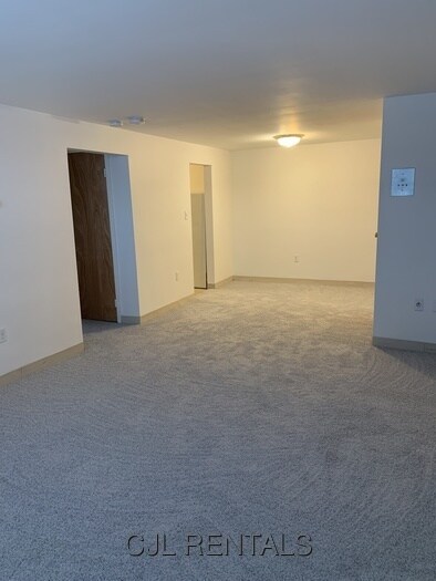 Building Photo - 27 N Union St