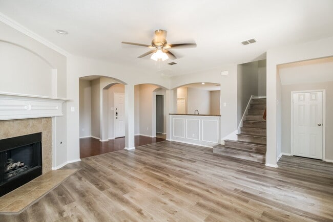 Building Photo - 15408 Yarberry Dr