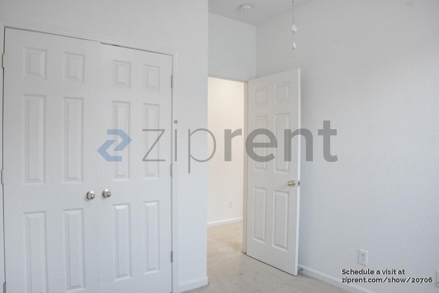 Building Photo - 1834 Zurlo Way