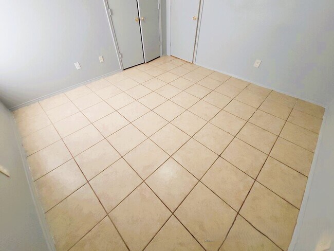 Building Photo - 1330 Blazing Star Trail