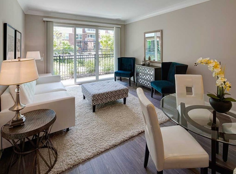 AMLI Deerfield 1525 Lake Cook Rd Deerfield IL 60015 Apartment Finder