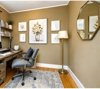 Building Photo - 212 W Seventh St