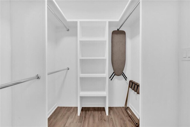 Building Photo - 3882 The Ascent NE