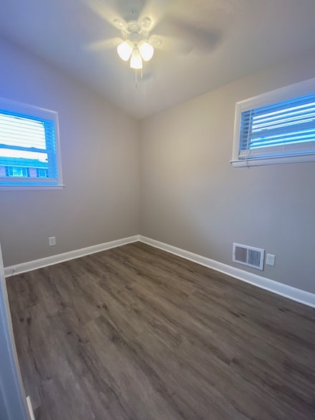 Building Photo - 901 Campbell St